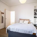 Spacious & Bright Cocoon